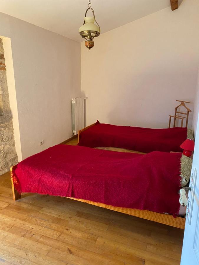 Chez Sophie - Gite Et Gite Equestre Clermont-Dessous Exteriör bild
